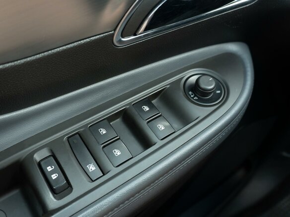 2012 Opel Mokka I, белый - вид 17