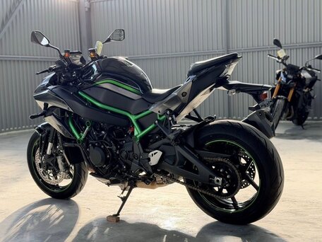 2017 Kawasaki Z H2, зелёный, 1570000 рублей, вид 5