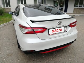 2021 Toyota Camry VIII (XV70), белый, 2300000 рублей, вид 4