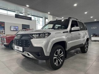 2026 Lada (ВАЗ) Niva Travel I Рестайлинг, серебристый, 1816027 рублей, вид 1
