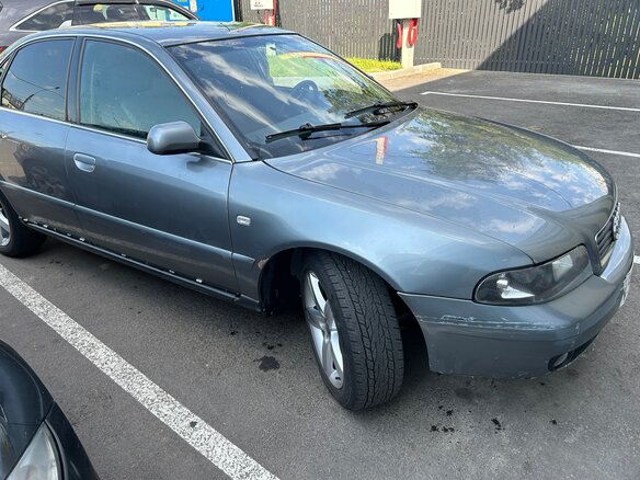 2000 Audi A4 I (B5) Рестайлинг, серый, 320000 рублей