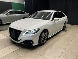 2021 Toyota Crown XV (S220), белый, 3800000 рублей, вид 3