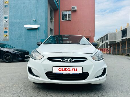 2014 Hyundai Solaris I, белый, 569000 рублей, вид 1