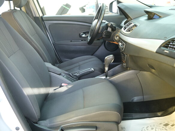 2011 Renault Fluence I, серый - вид 17