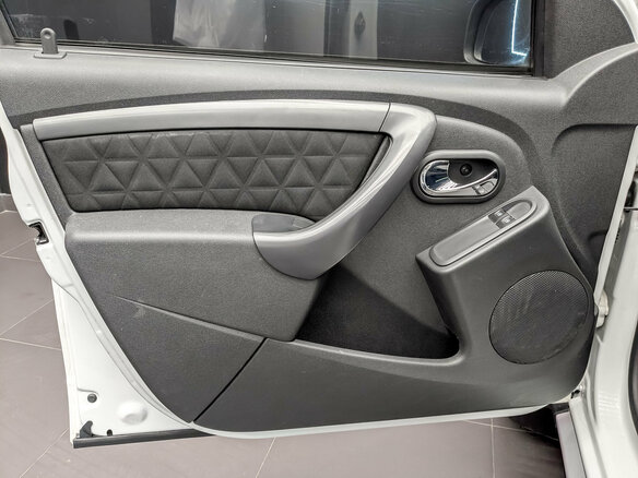 2018 Renault Duster I Рестайлинг, белый, 1325000 рублей - вид 18