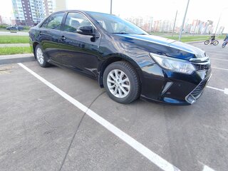 2015 Toyota Camry VII (XV50) Рестайлинг, чёрный, 1230000 рублей, вид 2