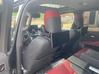 2022 Toyota Land Cruiser 300 Series, чёрный, 10000000 рублей, вид 4