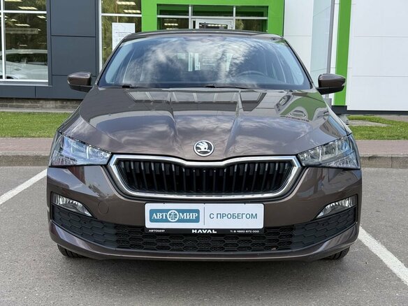 2020 Skoda Rapid II, коричневый - вид 1