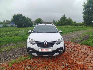 2021 Renault Sandero Stepway II Рестайлинг, белый, 700000 рублей, вид 1