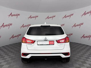 2018 Mitsubishi ASX I Рестайлинг 2, белый, 1395000 рублей, вид 4