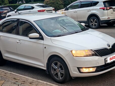 2017 Skoda Rapid I, белый, 980000 рублей, вид 5