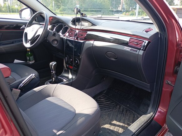 2014 Dongfeng S30, красный, 455000 рублей - вид 4