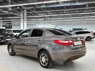 2013 Kia Rio III, серый, 659000 рублей, вид 4