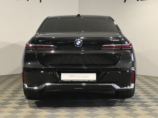 2025 BMW 7 серии 740d xDrive VII (G70), чёрный, 16905000 рублей, вид 4