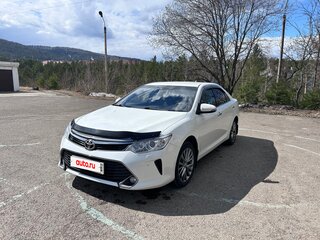 2015 Toyota Camry VII (XV50) Рестайлинг, белый, 1950000 рублей, вид 1