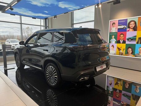 2026 Tenet T8, зелёный, 3299000 рублей, вид 4