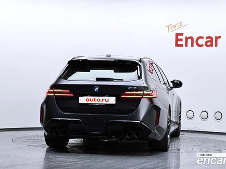 2025 BMW M5 VII (G90), чёрный, 25500000 рублей, вид 4