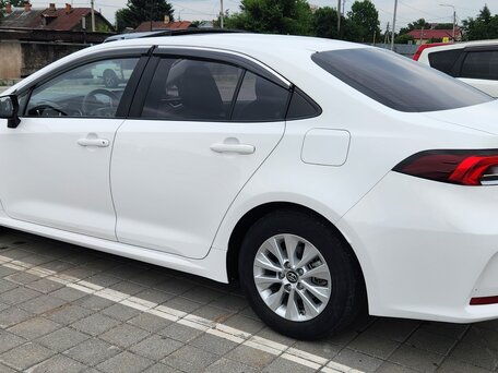 2021 Toyota Corolla XII (E210), белый, 1730000 рублей, вид 5