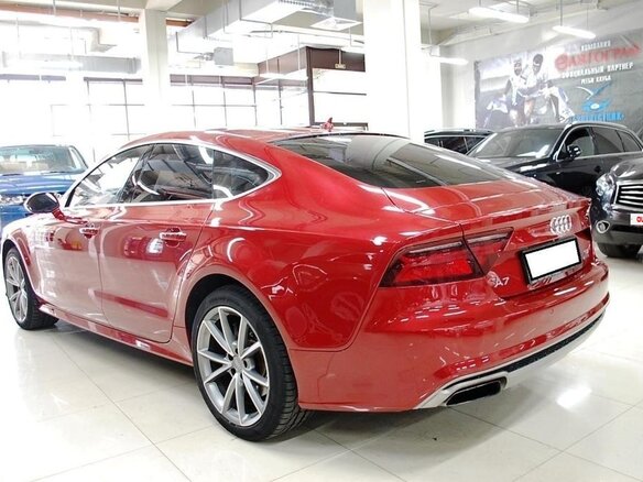 2015 Audi A7 I (4G) Рестайлинг, пурпурный, 2000000 рублей - вид 4
