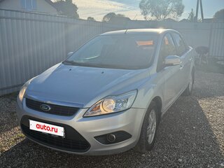 2011 Ford Focus II Рестайлинг, серебристый, 580000 рублей, вид 1