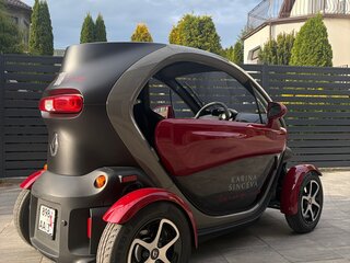 2018 Renault Twizy, красный, 650000 рублей, вид 3