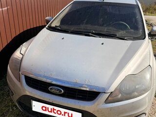 2011 Ford Focus II Рестайлинг, серебристый, 395000 рублей, вид 2