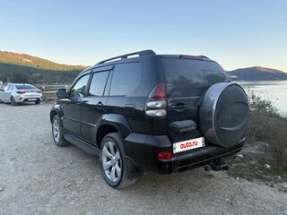 2007 Toyota Land Cruiser Prado 5-speed 120 Series Рестайлинг, чёрный, 2150000 рублей, вид 4