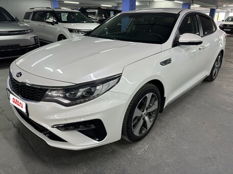 2019 Kia Optima IV Рестайлинг, белый, 1875000 рублей, вид 1