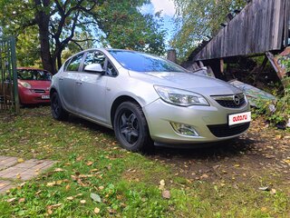 2011 Opel Astra J, серебристый, 760000 рублей, вид 1