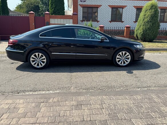 2013 Volkswagen Passat CC I Рестайлинг, чёрный, 1350000 рублей - вид 1