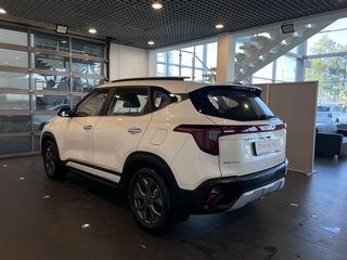 2025 Kia Seltos I Рестайлинг, белый, 2735000 рублей, вид 5