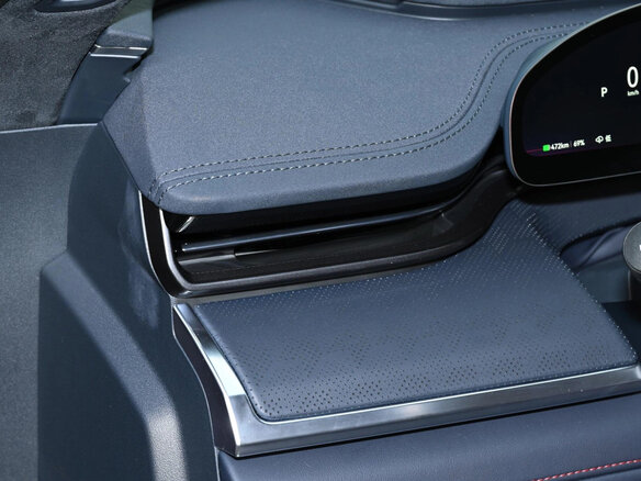 2026 Zeekr 001 103 kWh I Рестайлинг 2, фиолетовый, 10990000 рублей - вид 25