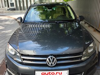 2014 Volkswagen Touareg II, серый, 2900000 рублей, вид 4