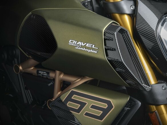 2021 Ducati Diavel 1260 S, зелёный, 12750000 рублей - вид 11