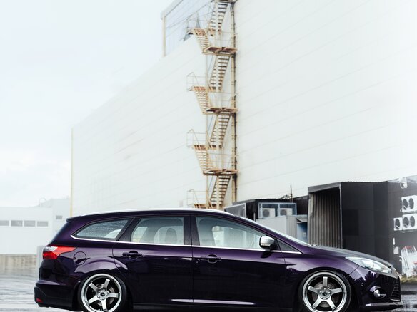 2014 Ford Focus III, серебристый, 1250000 рублей - вид 3