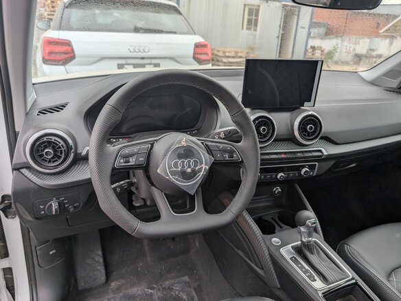 2023 Audi Q2 L 35 TFSI I Рестайлинг, белый, 2160000 рублей - вид 4