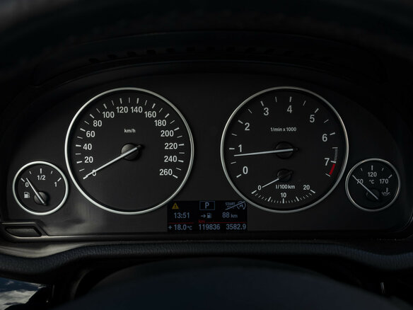 2014 BMW X3 20i xDrive II (F25) Рестайлинг, серый - вид 9