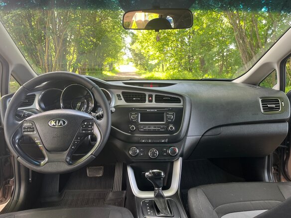 2013 Kia Ceed II, коричневый, 1150000 рублей - вид 14
