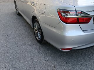 2017 Toyota Camry VII (XV50) Рестайлинг, серебристый, 2130000 рублей, вид 5