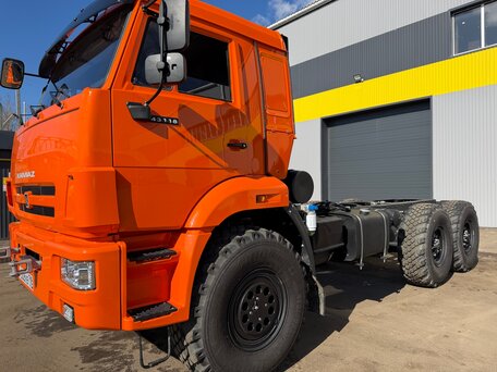 2016 КамАЗ 43118, оранжевый, 4600000 рублей, вид 2