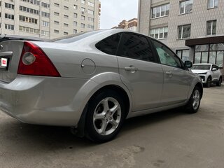 2011 Ford Focus II Рестайлинг, серебристый, 470000 рублей, вид 4