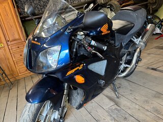 Honda RVT 1000