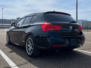 2015 BMW 1 серии 120i II (F20/F21) Рестайлинг, чёрный, 1300000 рублей, вид 4