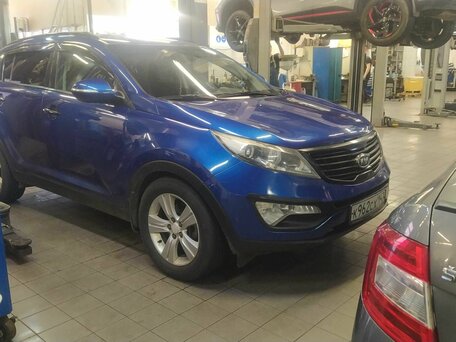 2010 Kia Sportage III, синий, 770000 рублей, вид 2