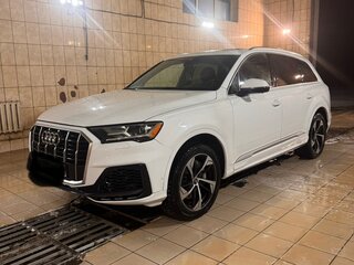 2020 Audi Q7 45 TFSI II (4M) Рестайлинг, белый, 5000000 рублей, вид 4