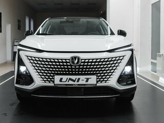 2024 Changan UNI-T I, белый, 3309900 рублей, вид 2