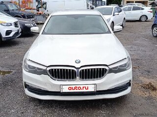 2018 BMW 5 серии 520i VII (G30/G31/G38), белый, 2725700 рублей, вид 2