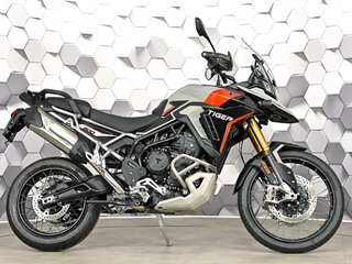 2025 Triumph Tiger 900, серый, 1799000 рублей, вид 3
