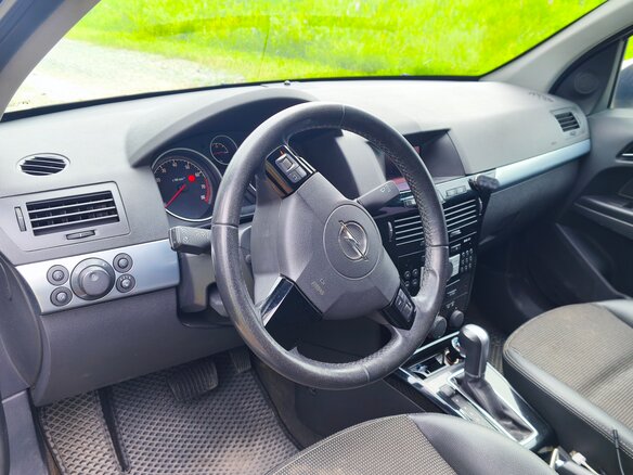 2008 Opel Astra H Рестайлинг, бежевый, 400000 рублей - вид 9