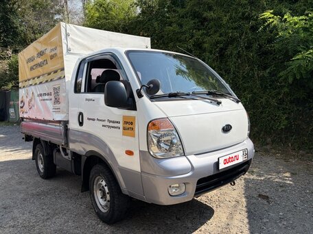 2010 Kia Bongo, белый, 1500000 рублей, вид 1